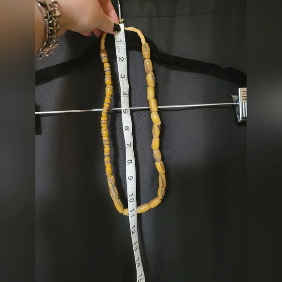 Vintage handmade Krobo glass trade beads, Using recycled-glass techniques - Picture 6 of 16